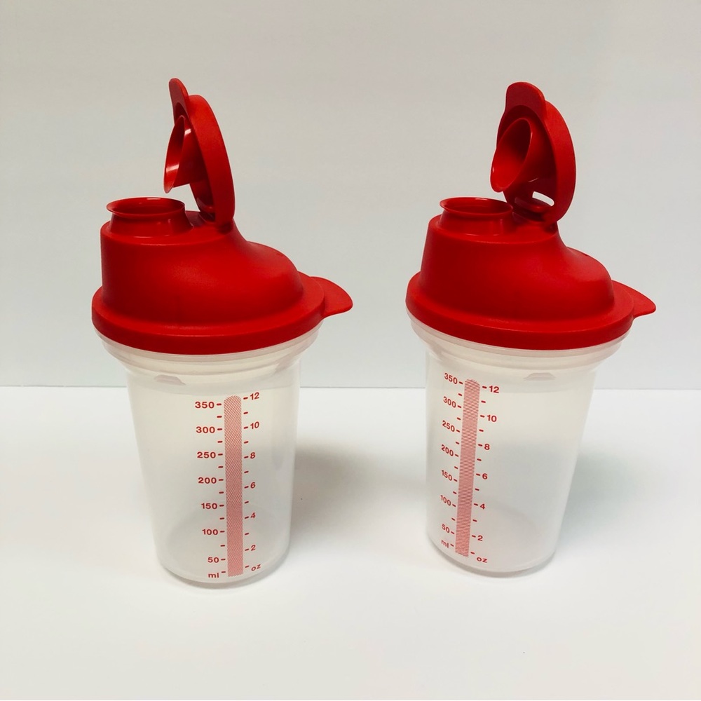 Tupperware All In One Shaker Lot of 2 Mix and Measure 12 oz